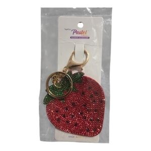 NWT🍓 Sparkling Red Strawberry🍓 Key Chain